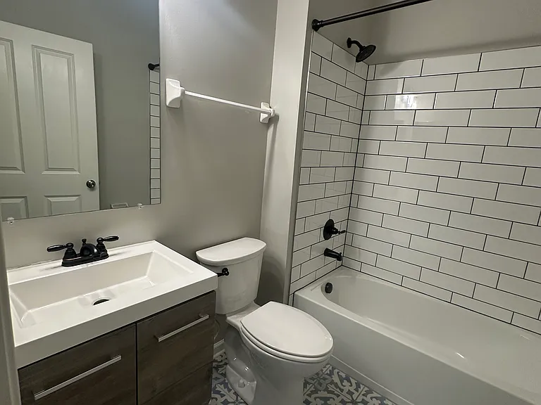 5506 Nottinghamshire Ln — Photo 5