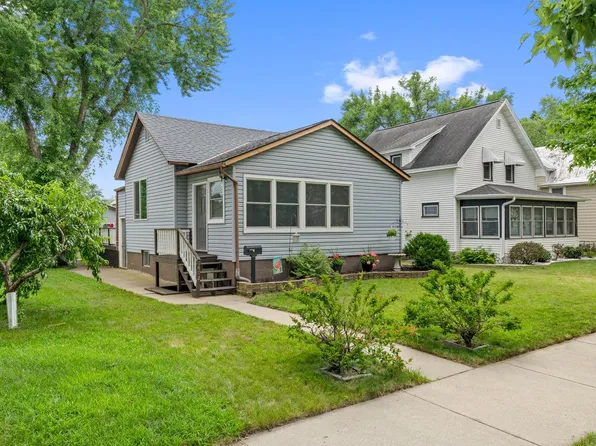 1412 Wood STREET, La Crosse, WI 54603