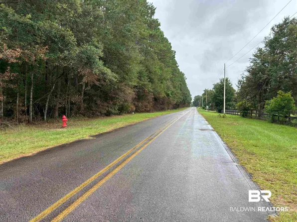 7 County Road 48, Robertsdale, AL 36567