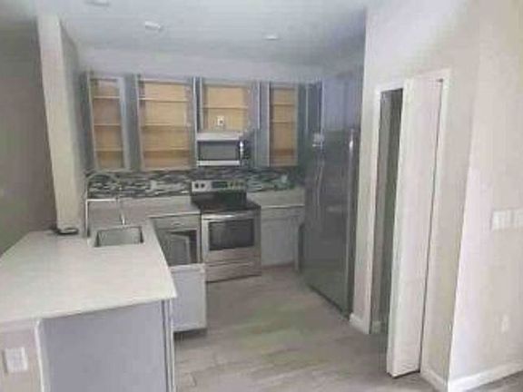 4th image of 1329 Salt Ridge Ave