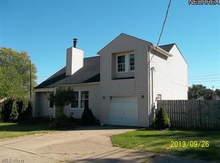 4036 E Lake Rd, Sheffield Lake, OH 44054