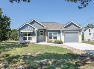 266 High Oaks Rd, Canyon Lake, TX 78133