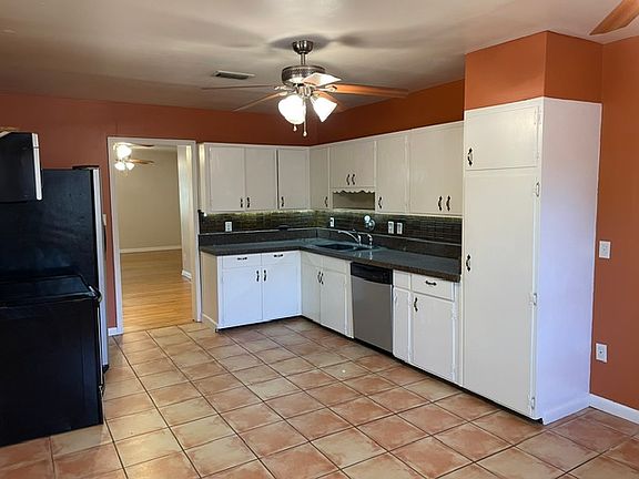 2nd image of 2320 Vivada St #2320
