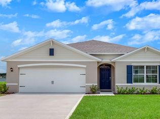 717 Squires Grove Dr, Winter Haven, FL 33880