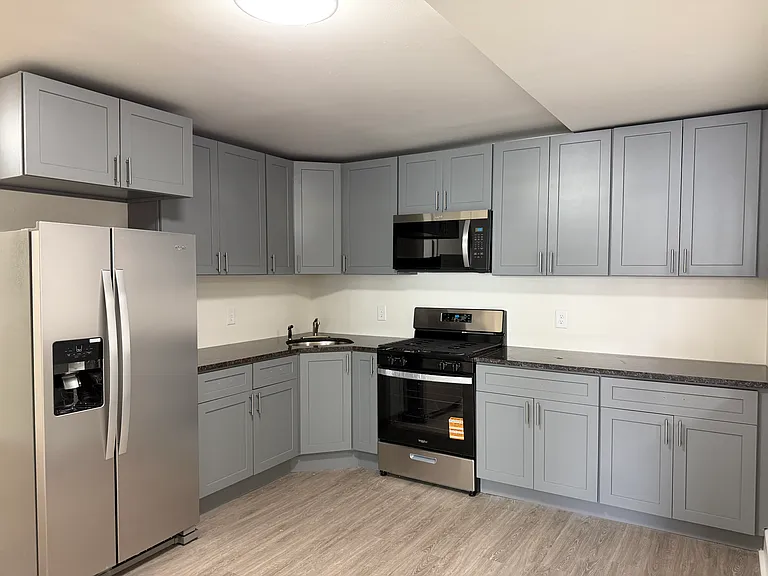 413 Avenue C #7 — Photo 6