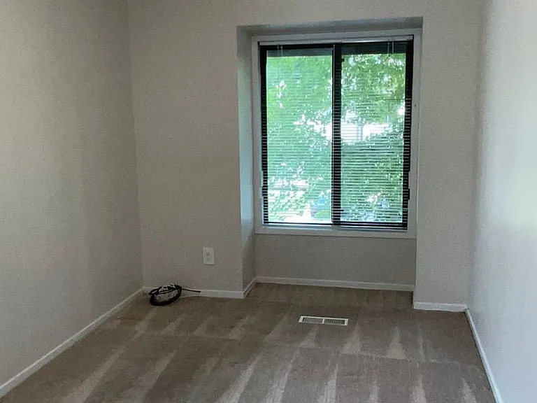9848 Brookridge Ct — Photo 11