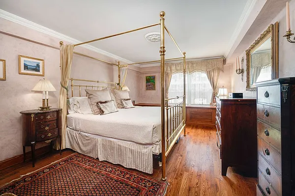 Sold by Compass | media 4