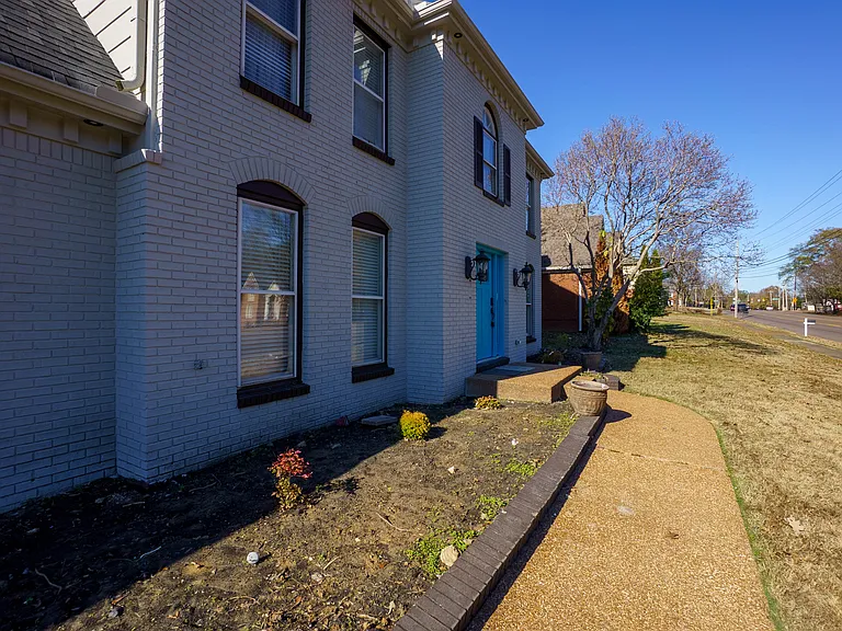 93 S Sanga Rd — Photo 40
