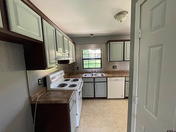 4th image of 1515 Bowie Dr