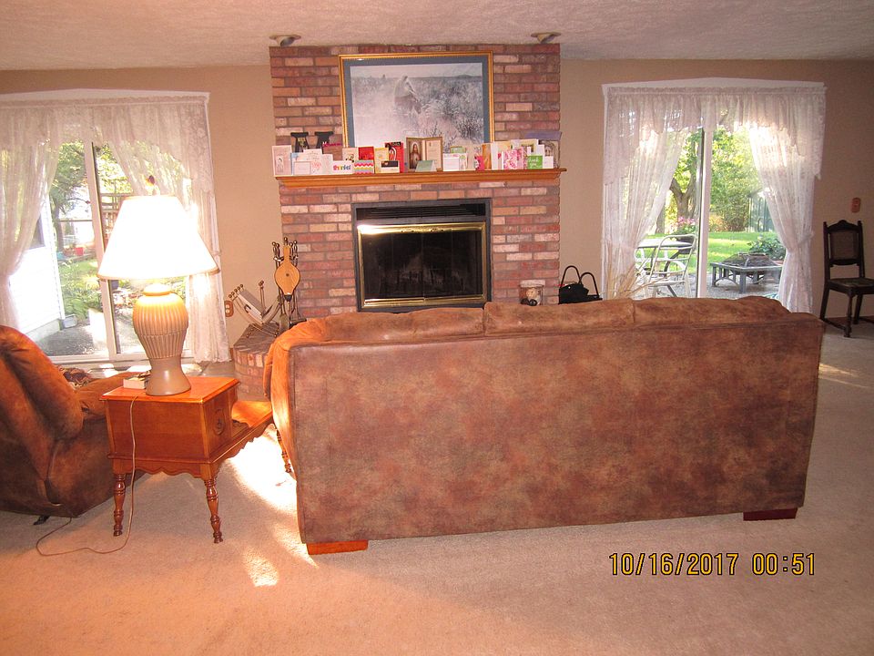 fire place room main level