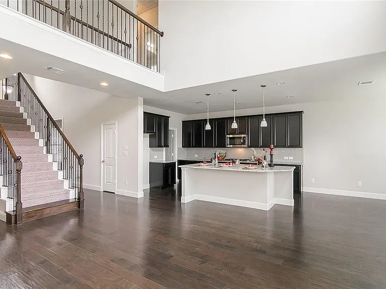 2309 Truro Dr — Photo 5
