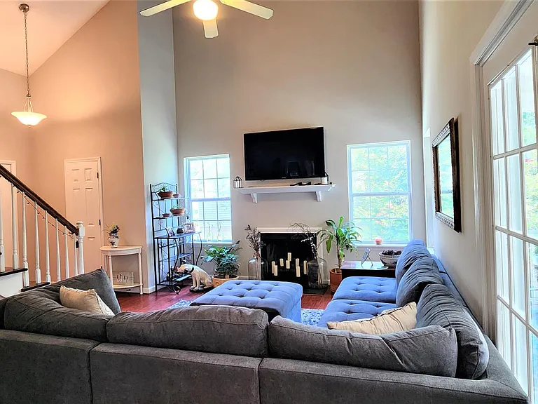 909 Perry Howard Rd — Photo 6