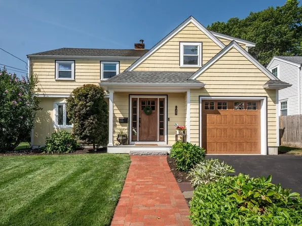 29 Alan Dale Rd, Medford, MA 02155