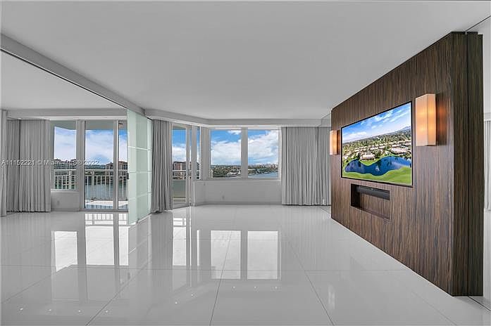 1st image of 400 S Pointe Dr APT 1407