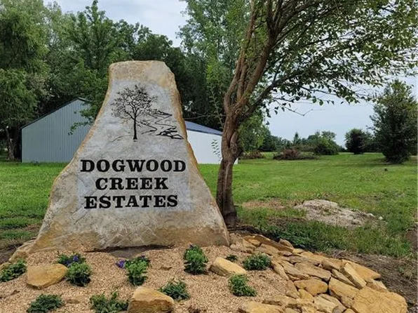 6 Dogwood Creek Ests, Harrisonville, MO 64701