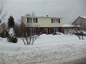 1st image of 92 Pine Ct N