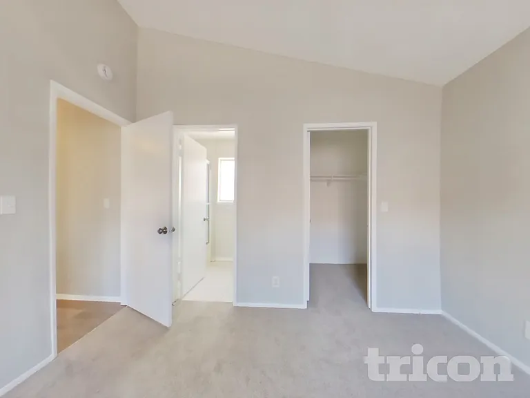 42946 39th St W — Photo 2