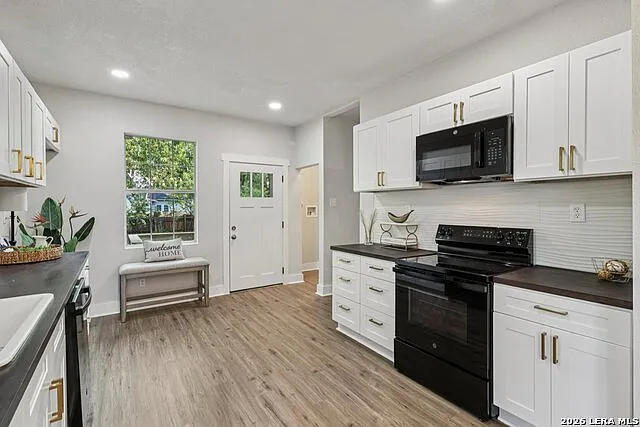 1119 W Huisache Ave — Photo 14