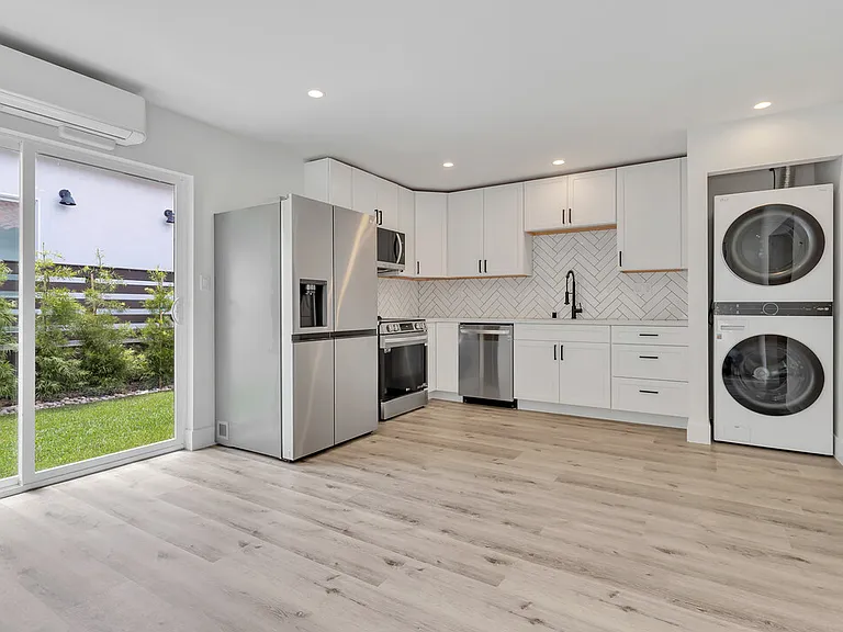 7740 Exchange Pl #7 — Photo 1