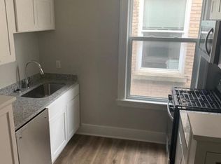 315 W 3rd St #1, Davenport, IA 52801