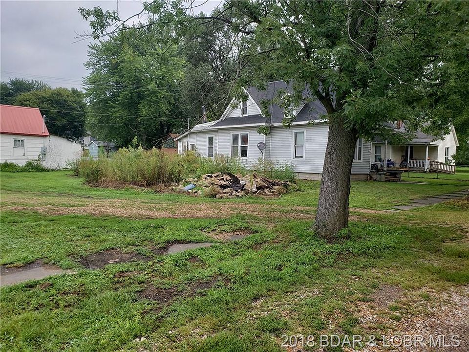 2nd image of 305 S Spruce St