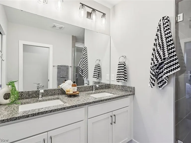 11218 N Park Pl — Photo 27