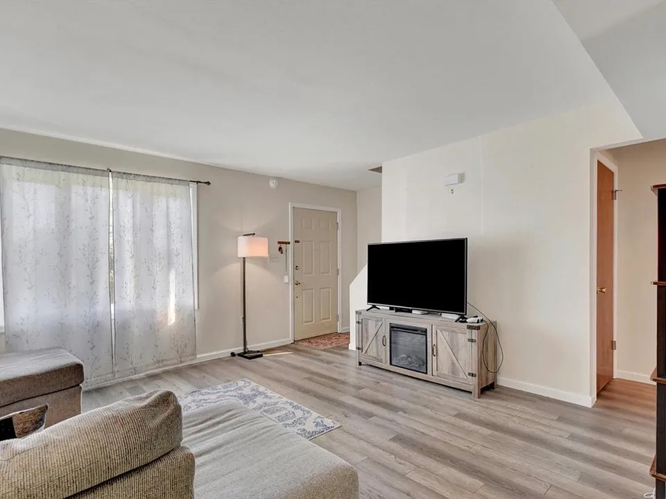 44 Rose Of Sharon Dr #44