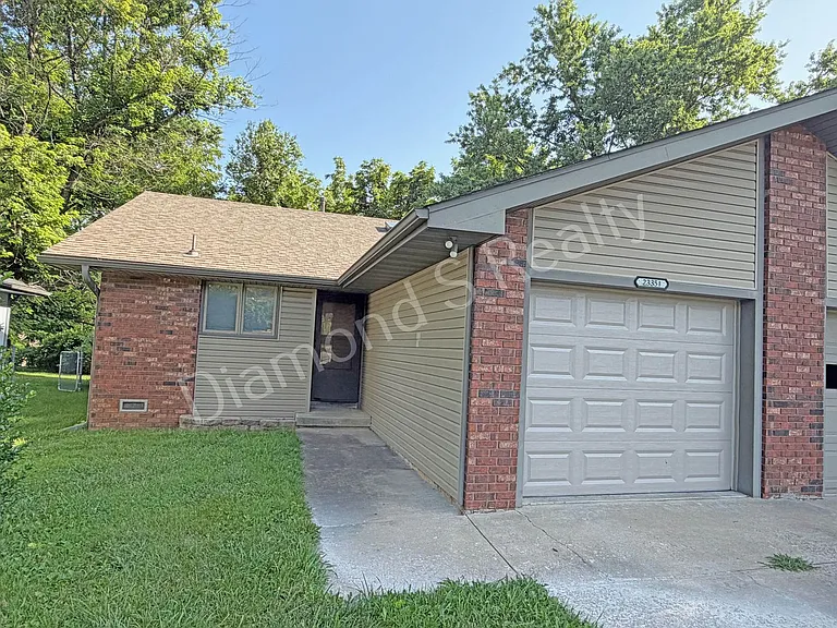 2335 W Farm Rd 164, Spfd — Photo 3