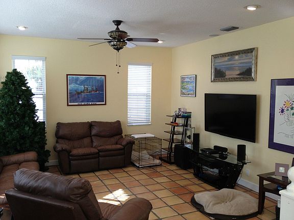 4th image of 2043 N Palm Circle