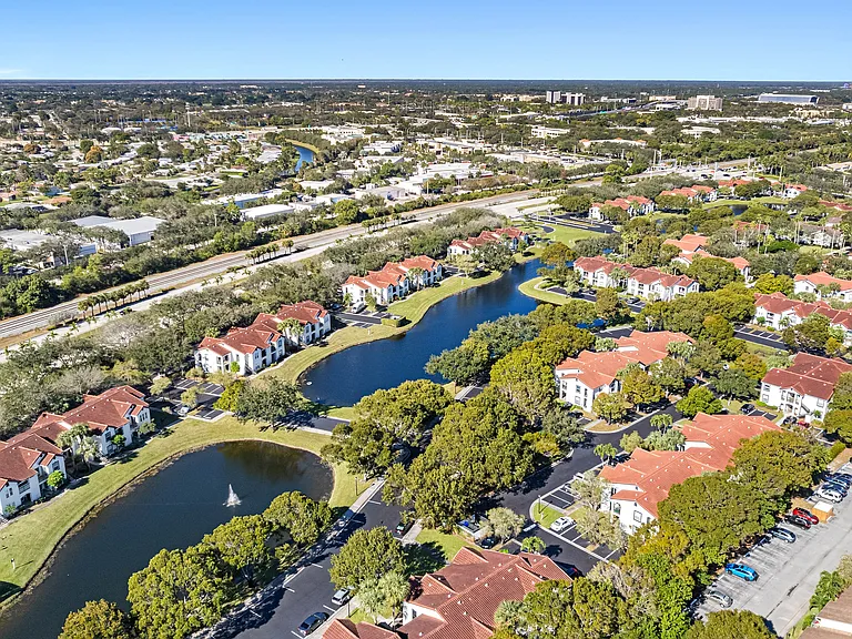 Avana Palm Beach Gardens — Photo 24