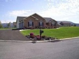 55 Jasmine Dr, Reedsville, PA 17084