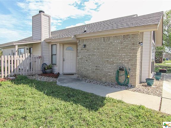 3rd image of 402 Pinto Dr
