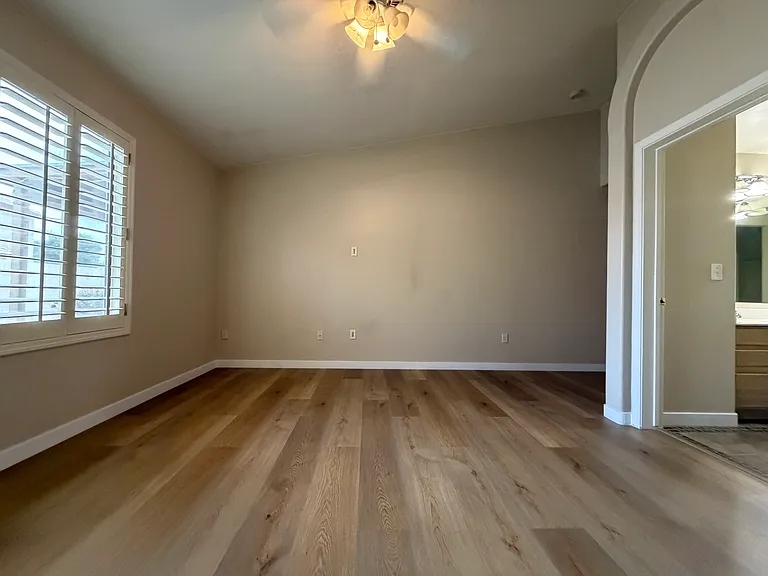 795 E Morelos St — Photo 14