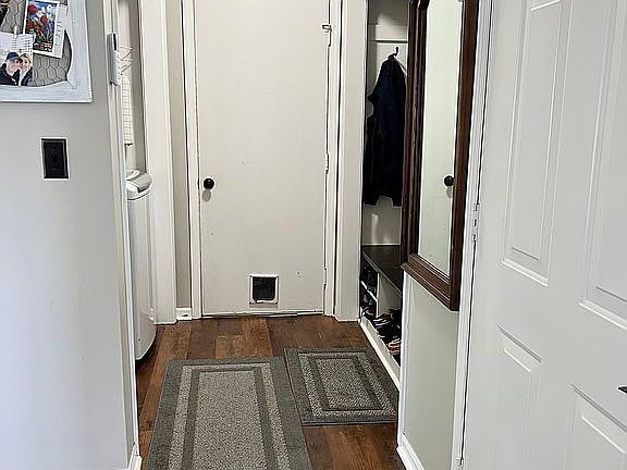 3rd image of 1006 Chelsea Ct