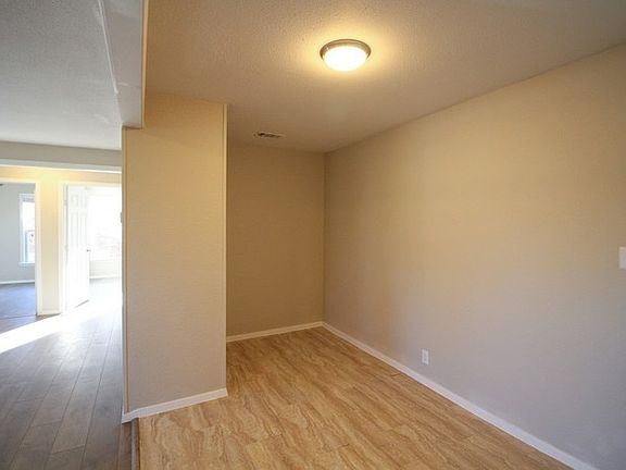 5th image of 2502 Montalba Ave