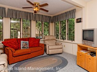 19 Triangle Rd, Saint Helena Island, SC 29920