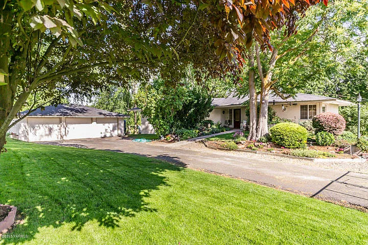 1602 S 80th Ave photo 1
