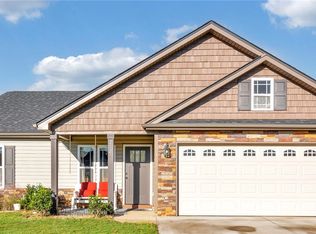 212 Bertha Burns Rd, Inman, SC 29349