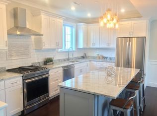 130 Walnut St #2, Somerville, MA 02145