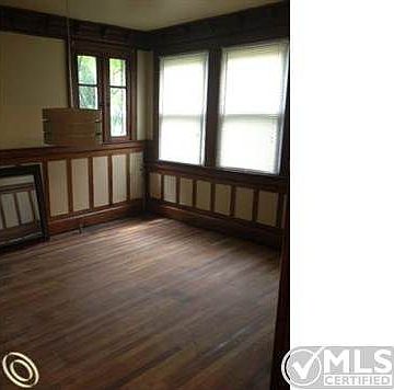 dining room.JPG