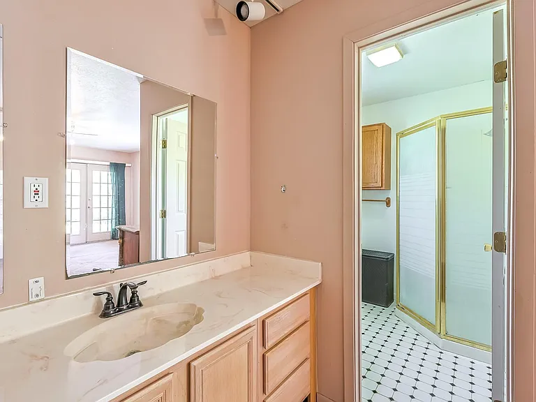 8 Vick Rd — Photo 24
