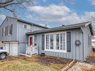1104 E Elm St, Olathe, KS 66061