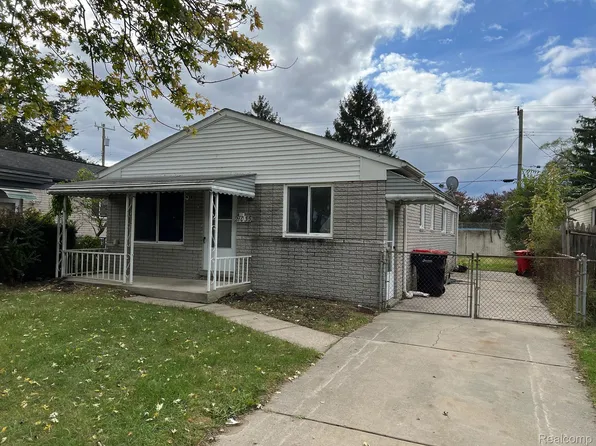 21035 Wakedon St, Southfield, MI 48033