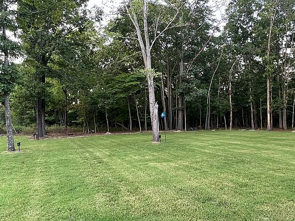 4th image of 95 Ingleborough Dr