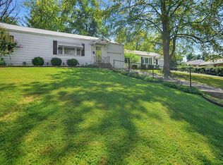 1662 Crabapple Ln, Saint Louis, MO 63119