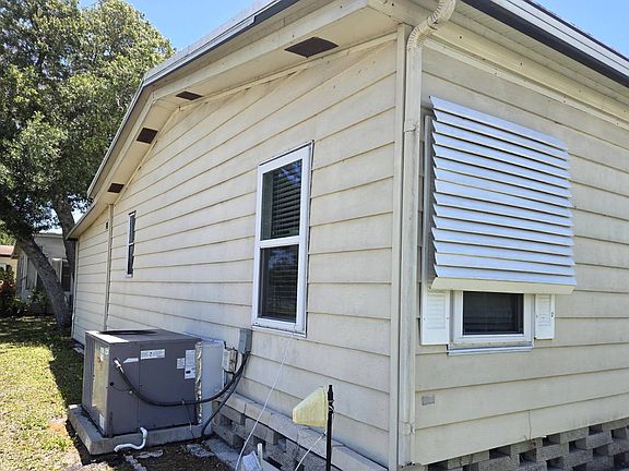 5th image of 16840 Church Dr