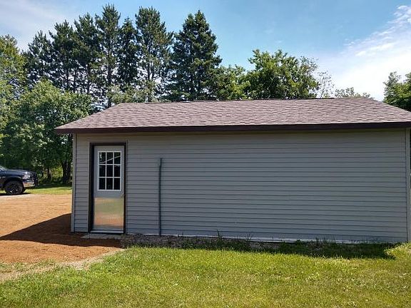 3rd image of 1516 E Somo Ave