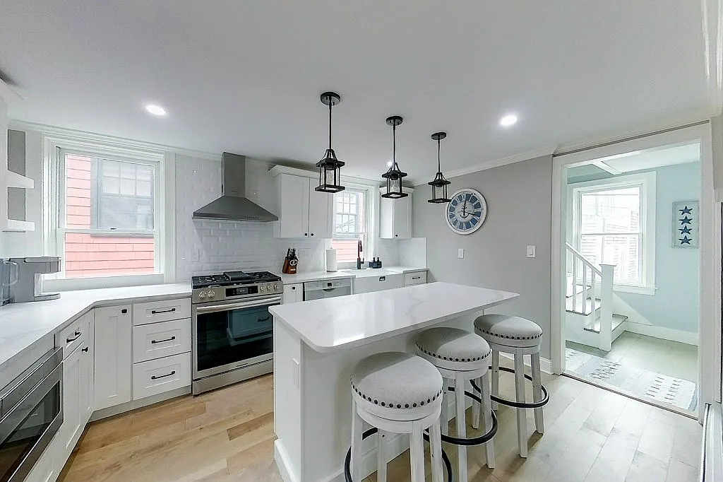 4 bed, 1270 sqft, $8,000 — Photo 4