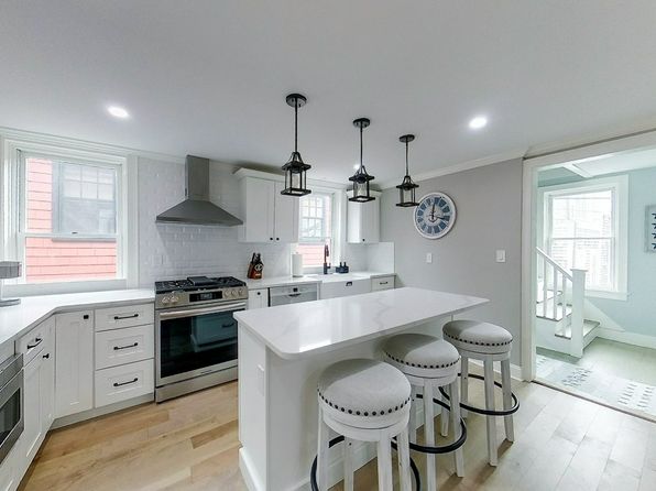 30 Prospect Hill St #2