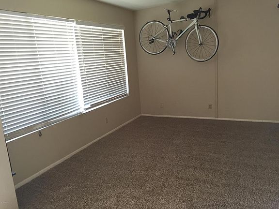 5th image of 5012 W Puget Ave
